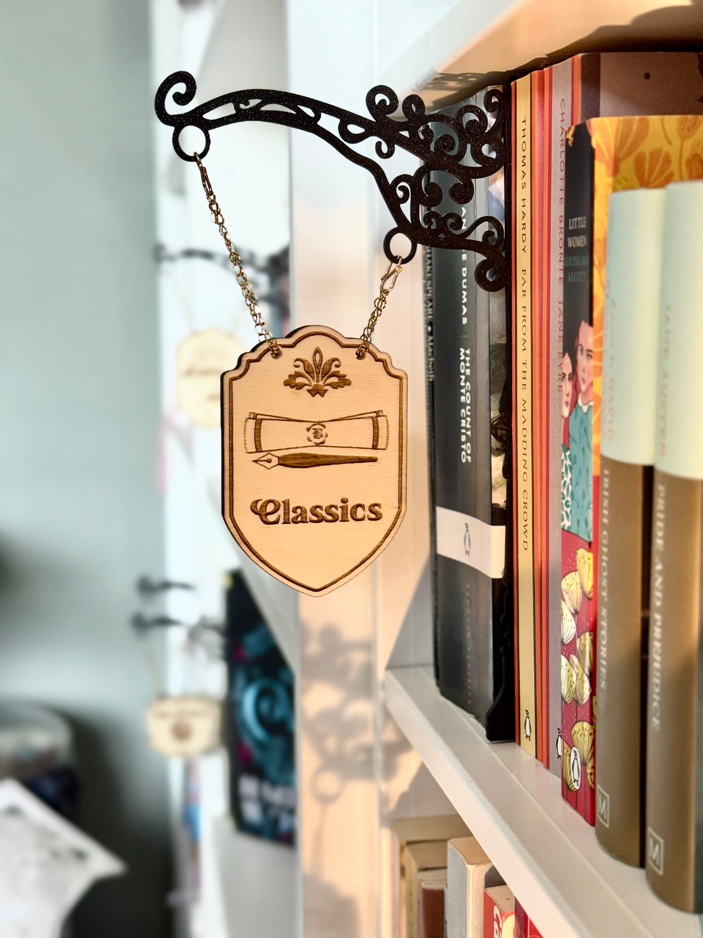 Classics Tavern Sign Bookend | Laser Engraved Balsa Wood & 3D Printed PLA | Elegant Shelf Marker for Literary Collections